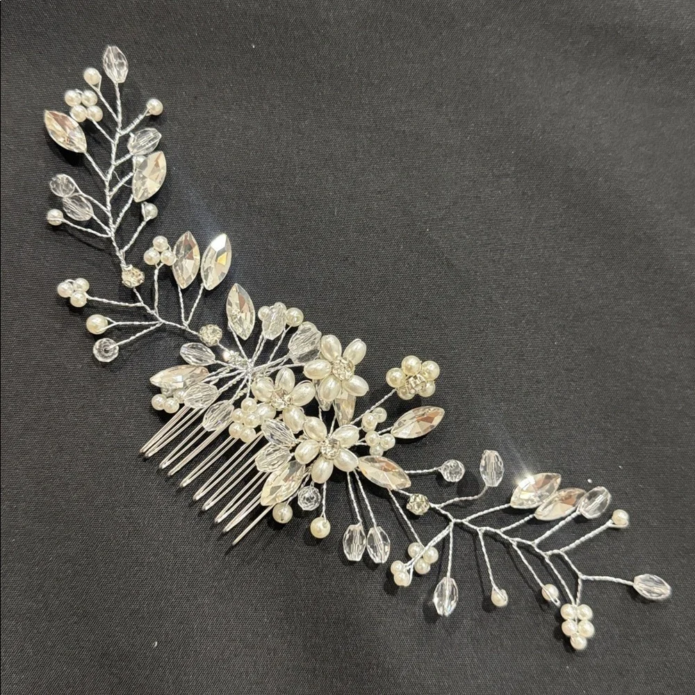 Elegant Silver Hair Comb Hair Clip Crystals Pearls Tiara Accessory